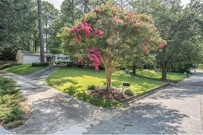 1210 Lenox Circle NE, Atlanta, GA 30306 - Photo 39