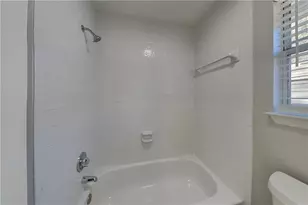 390 Greenmont Cir, Alpharetta, GA 30009 - Photo 17