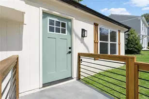 4592 Garden Hills Dr, Stone Mountain, GA 30083 - Photo 3