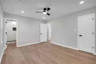 4592 Garden Hills Dr, Stone Mountain, GA 30083 - Photo 27