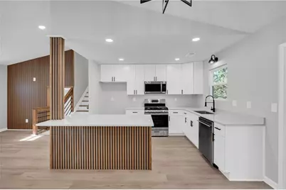 4592 Garden Hills Drive, Stone Mountain, GA 30083 - Photo 11