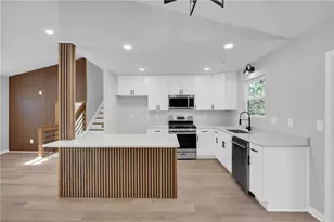 4592 Garden Hills Dr, Stone Mountain, GA 30083 - Photo 11