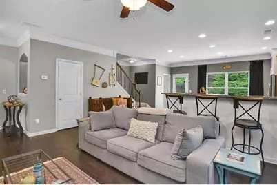 307 Lakeside Lane, Woodstock, GA 30188 - Photo 5