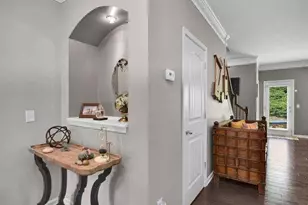 307 Lakeside Ln, Woodstock, GA 30188 - Photo 7