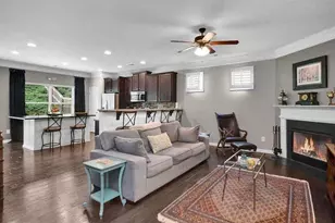 307 Lakeside Ln, Woodstock, GA 30188 - Photo 3