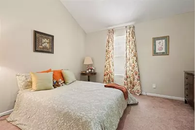 958 Redan Crescent Drive, Stone Mountain, GA 30088 - Photo 17