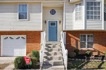 958 Redan Crescent Drive, Stone Mountain, GA 30088 - Photo 3