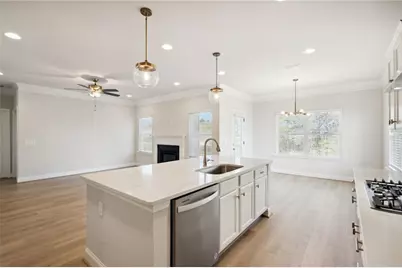 5579 Overview Drive, Flowery Branch, GA 30542 - Photo 11