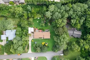 1760 Commonwealth Trail, Cumming, GA 30041 - Photo 37