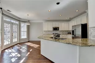 270 Park Creek Dr, Alpharetta, GA 30005 - Photo 15