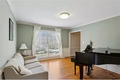 6105 River Shore Parkway, Atlanta, GA 30328 - Photo 9