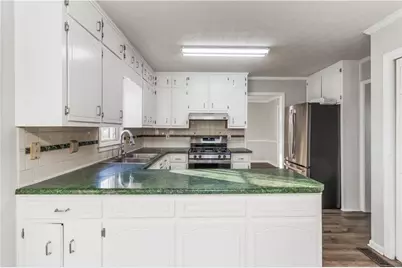 1351 Middleburg Hunt, Lawrenceville, GA 30043 - Photo 17