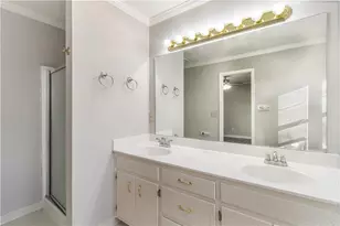 1351 Middleburg Hunt, Lawrenceville, GA 30043 - Photo 15