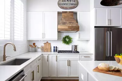 1298 Chelsea Circle NW, Atlanta, GA 30318 - Photo 3