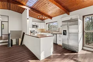 3210 Valley Bluff Dr, Atlanta, GA 30340 - Photo 9