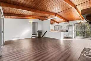 3210 Valley Bluff Dr, Atlanta, GA 30340 - Photo 7