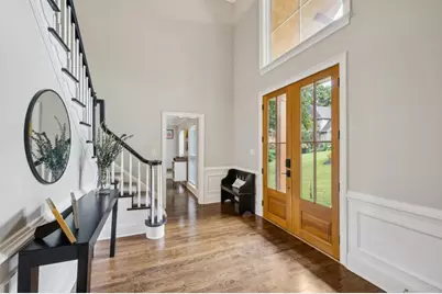 1153 Byrnwyck Court NE, Brookhaven, GA 30319 - Photo 9