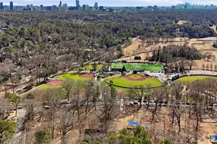 4109 Chastain Park Ct NE, Atlanta, GA 30342 - Photo 29