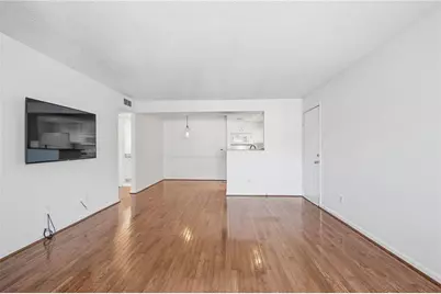 4109 Chastain Park Court NE, Atlanta, GA 30342 - Photo 5