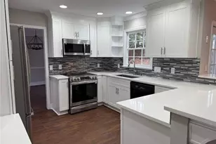 5325 Hillgate Crossing, Alpharetta, GA 30005 - Photo 3