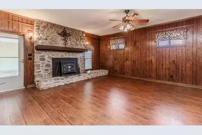 253 3rd Avenue, Winder, GA 30680 - Photo 5