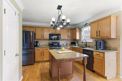 100 Legend Creek Drive, Canton, GA 30114 - Photo 5