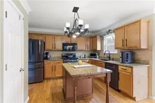 100 Legend Creek Dr, Canton, GA 30114 - Photo 5