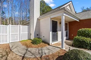 13426 Aventide Ln, Alpharetta, GA 30004 - Photo 3