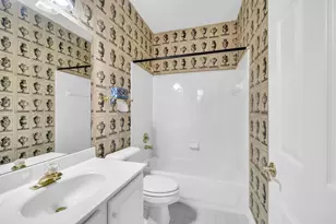 2214 Foxboro Ln, Dunwoody, GA 30360 - Photo 19