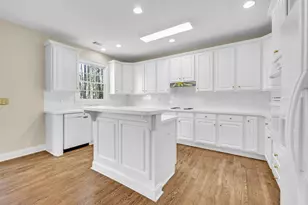 2214 Foxboro Ln, Dunwoody, GA 30360 - Photo 13