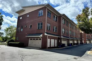 745 Fountainhead Ln, Atlanta, GA 30324 - Photo 25