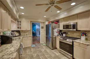 562 Cupelo Dr NW, Marietta, GA 30064 - Photo 7