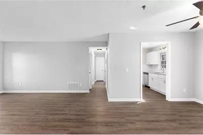 295 E Burns Court SW #A, Marietta, GA 30008 - Photo 9