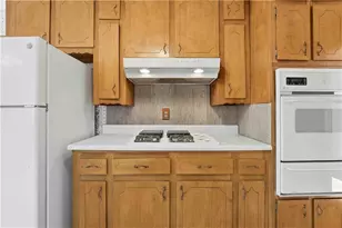213 Parkwood Dr NE, Kennesaw, GA 30144 - Photo 11