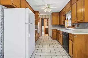 213 Parkwood Dr NE, Kennesaw, GA 30144 - Photo 9