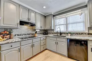 2085 Kings Valley Dr, Lawrenceville, GA 30043 - Photo 15