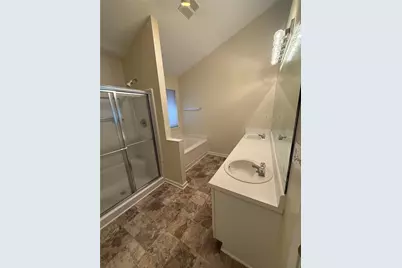 5975 Hillvale Trail, Lithonia, GA 30058 - Photo 11