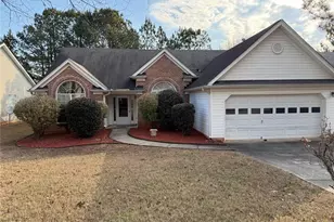 5975 Hillvale Trail, Lithonia, GA 30058 - Photo 1