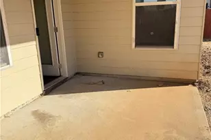 1998 Thorngate Ln, Snellville, GA 30078 - Photo 9