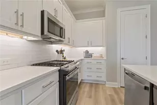 6829 Bungalow Road, Flowery Branch, GA 30542 - Photo 7