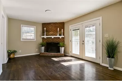 1704 Brewer Boulevard SW, Atlanta, GA 30310 - Photo 11