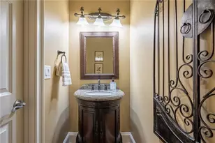 1176 Bluffhaven Way NE, Brookhaven, GA 30319 - Photo 15