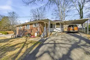 27 Hilltop Ln, Toccoa, GA 30577 - Photo 21