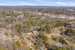 27 Hilltop Ln, Toccoa, GA 30577 - Photo 43