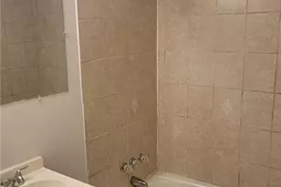 4660 Shannon Ct, Union City, GA 30291 - Photo 11