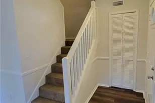 4660 Shannon Ct, Union City, GA 30291 - Photo 5