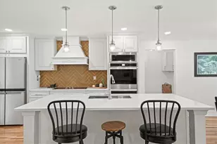 2207 Forestglade Dr, Stone Mountain, GA 30087 - Photo 11