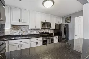 135 N River Dr, Atlanta, GA 30350 - Photo 11