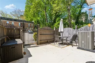 135 N River Dr, Atlanta, GA 30350 - Photo 17