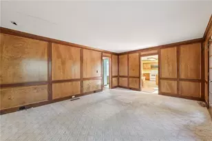 241 Sarah Ln, Lawrenceville, GA 30046 - Photo 9